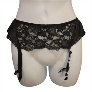 Jaclyn Smith Black Lace Garter Belt Vintage Size Large EUC